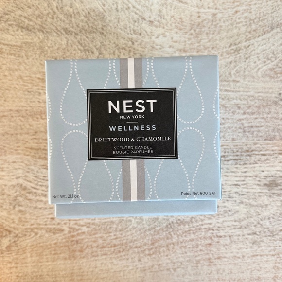 NEST Fragrances Wellness Driftwood & Chamomile 3 Wick 21.1oz Candle - Picture 5 of 9